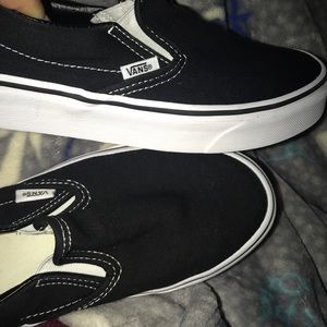 Black slip on vans